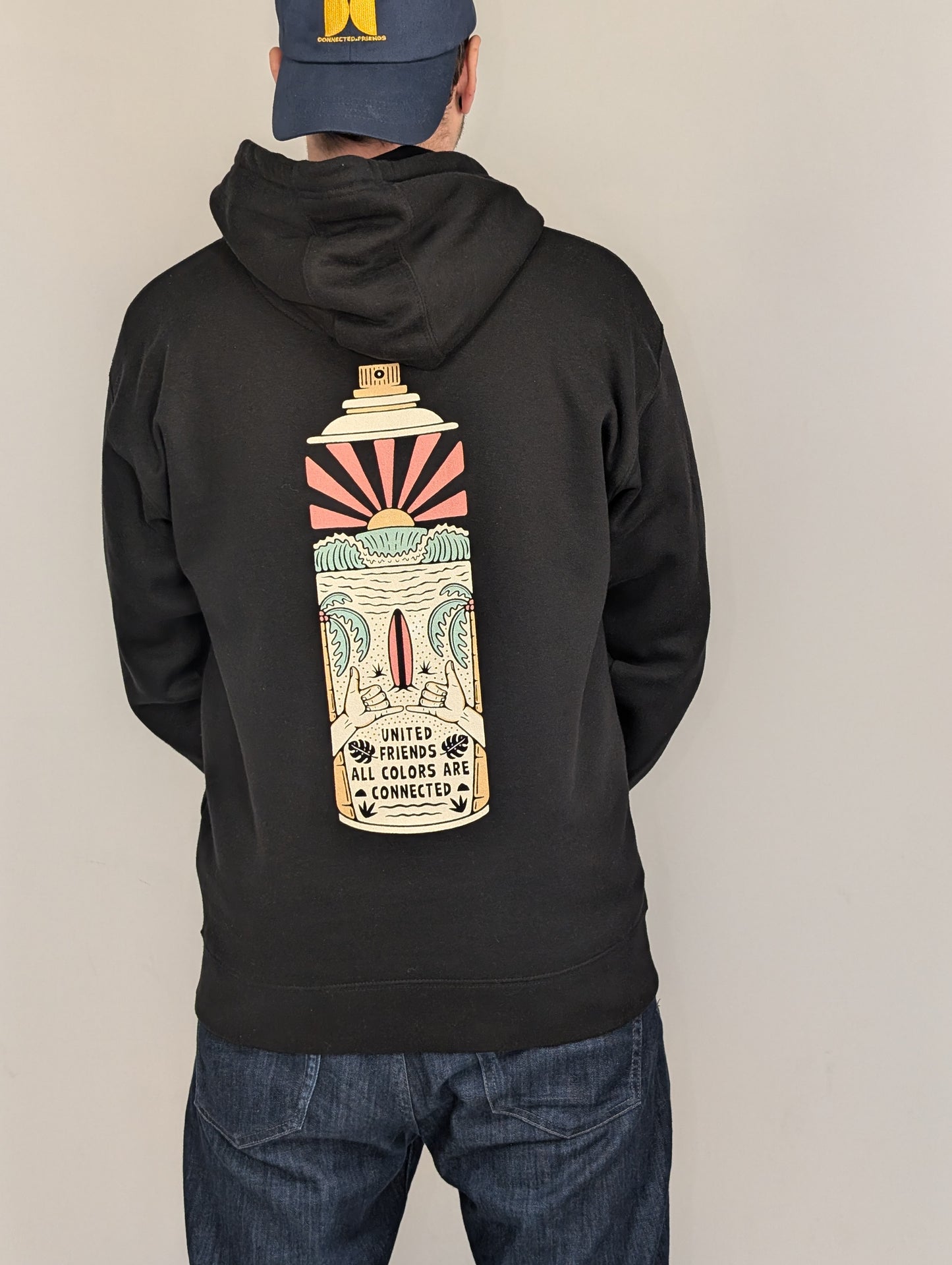Schwarzer Unisex Hoodie mit Sprühdose/Spraydose Design – Graffiti Style | United Friends"