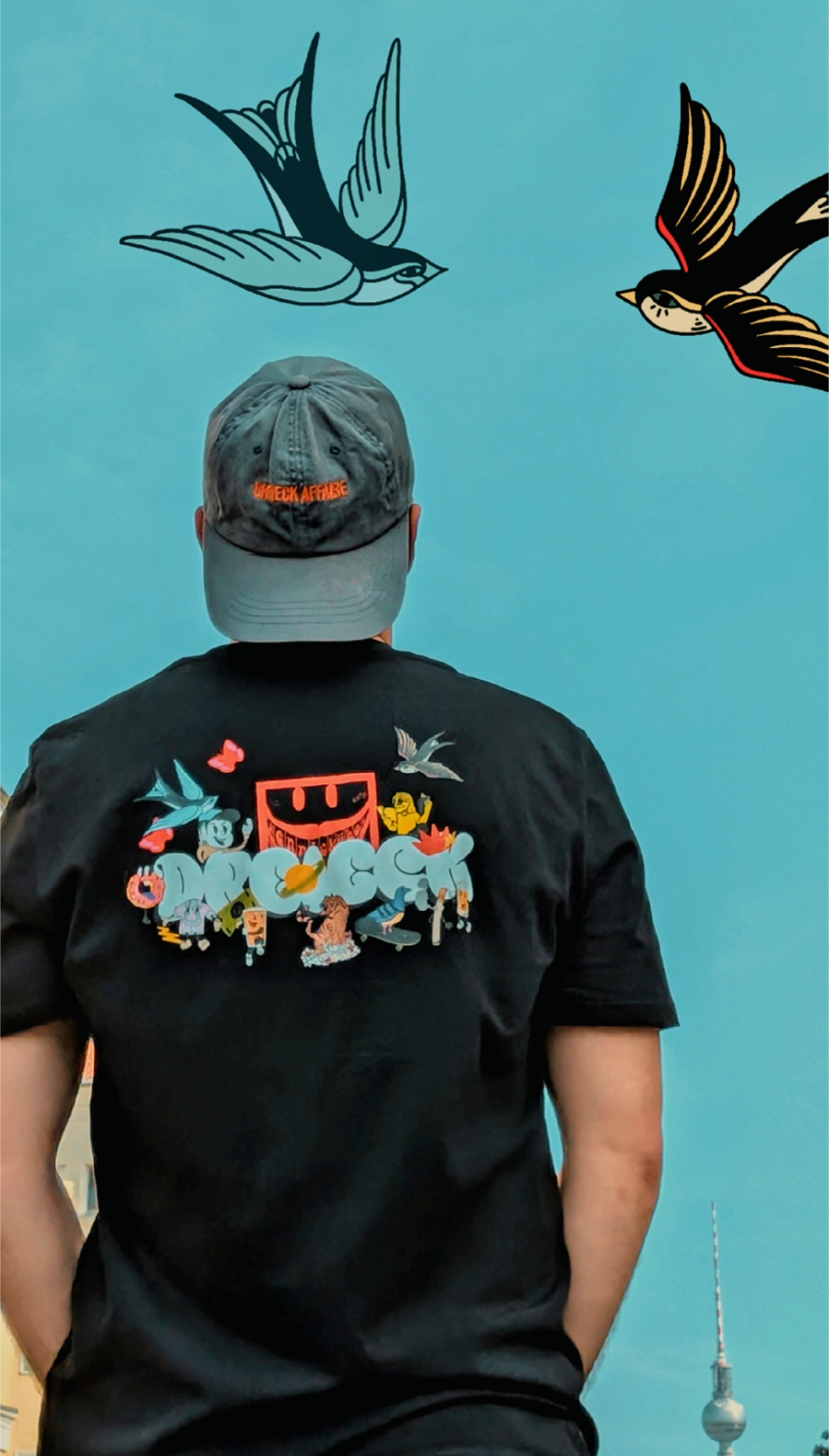 DREIECKDREIECK Berlin Connected Crew Tee in Schwarz, Bio Streetwear-T-Shirt mit schlichtem Design und Rundhalsausschnitt.