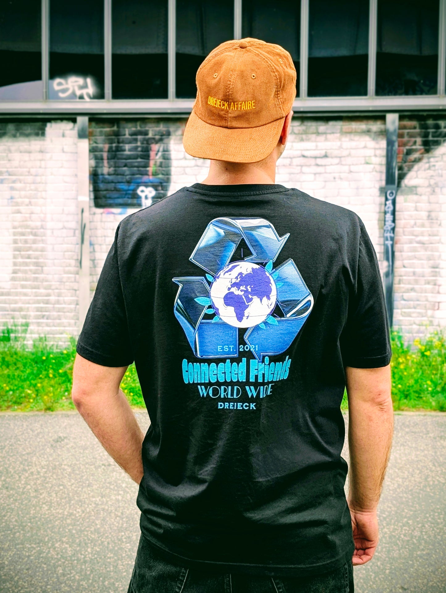 Connected Friends Unisex Bio-Baumwoll T-Shirt